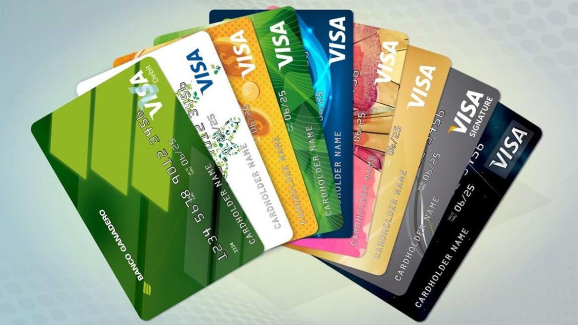 Cover Image for Tres diferencias entre una tarjeta de crédito y una de débito y por qué debes tener al menos una